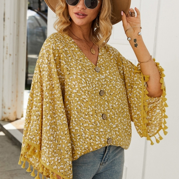 Tops - LAST 1! 💛 Yellow Boho Tassel Top